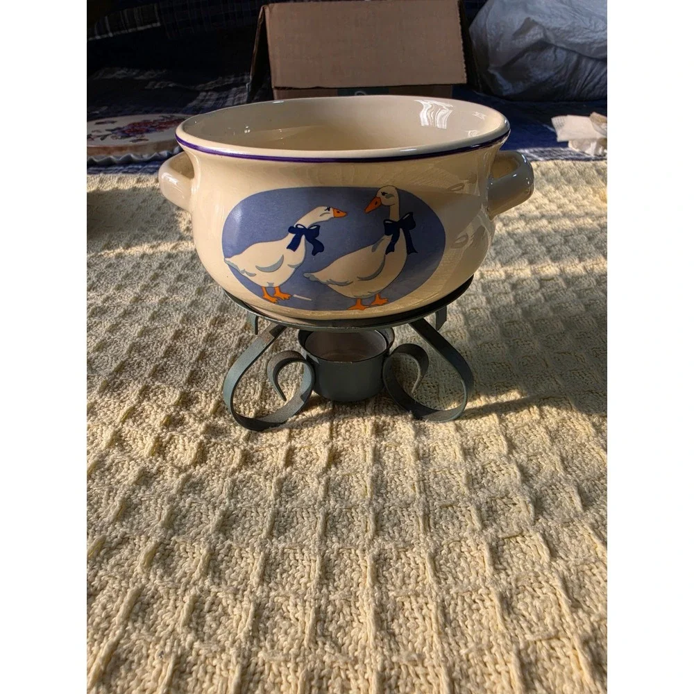 Vintage Enesco 1988 Country Goose Ceramic with Metal Warming Stand